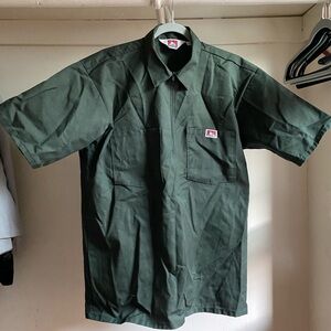 2 Ben Davis solid short sleeve shirt. Yea that’s right 2 🙌